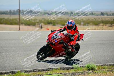 media/Apr-13-2025-TrackXperience (Sun) [[fb1ef998a6]]/Level 2 (Intermediate)/Turn 8 (Session 3)/